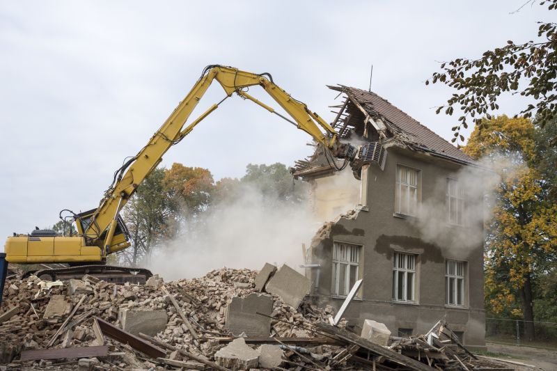 Cabin Demolition in South Houston, TX
